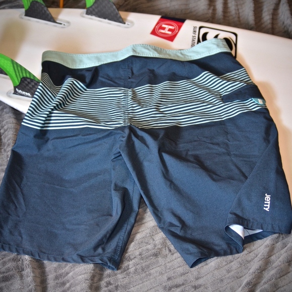 JETTY Men's Surfing Board shorts - Picture 3 of 3